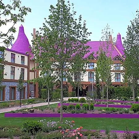 Hotell Gardaland Magic 4*